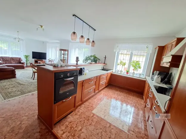Prodej rodinného domu, Poříčany, U Koupaliště, 200 m2