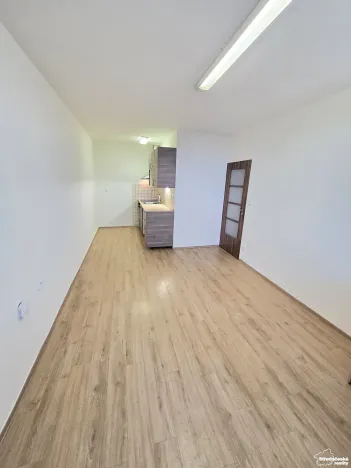Pronájem bytu 2+kk, Praha - Kobylisy, Třeboradická, 48 m2