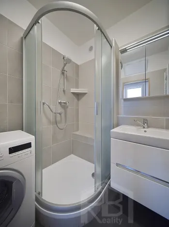 Prodej bytu 2+1, Jindřichův Hradec, sídliště Vajgar, 61 m2