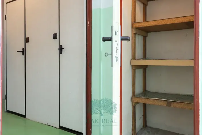 Prodej bytu 2+kk, Praha - Uhříněves, Přátelství, 38 m2
