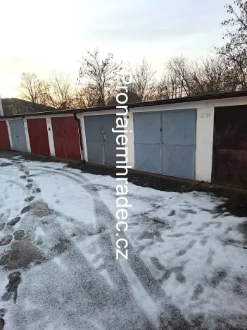 Pronájem garáže, Hradec Králové, Gagarinova, 18 m2