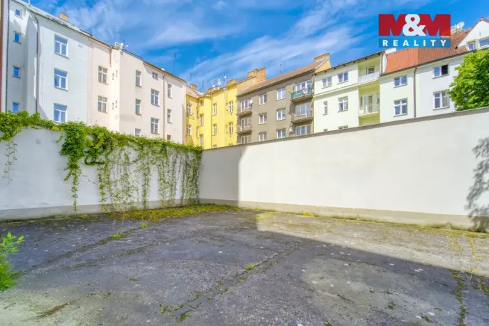 Pronájem kanceláře, Plzeň - Jižní Předměstí, Hálkova, 133 m2