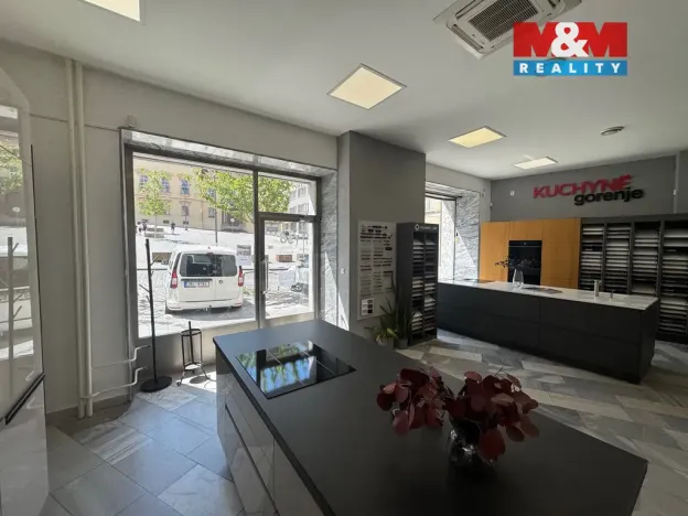 Pronájem obchodního prostoru, Brno, Dominikánské náměstí, 108 m2