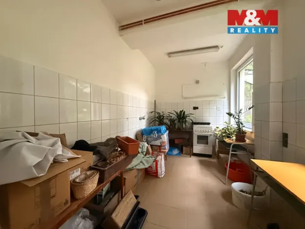 Pronájem obchodního prostoru, Děčín - Děčín III-Staré Město, Rakovnická, 150 m2