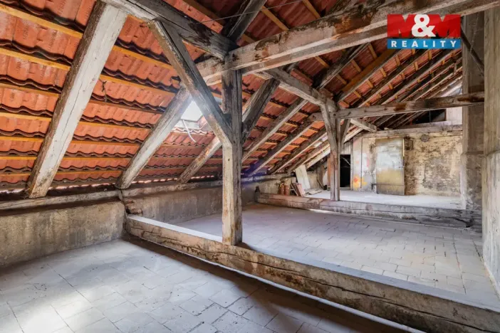 Prodej půdního prostoru, Praha, Husitská, 126 m2