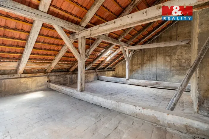 Prodej půdního prostoru, Praha, Husitská, 126 m2
