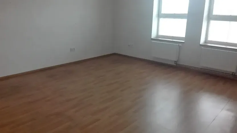 Pronájem kanceláře, Olomouc, Holická, 484 m2