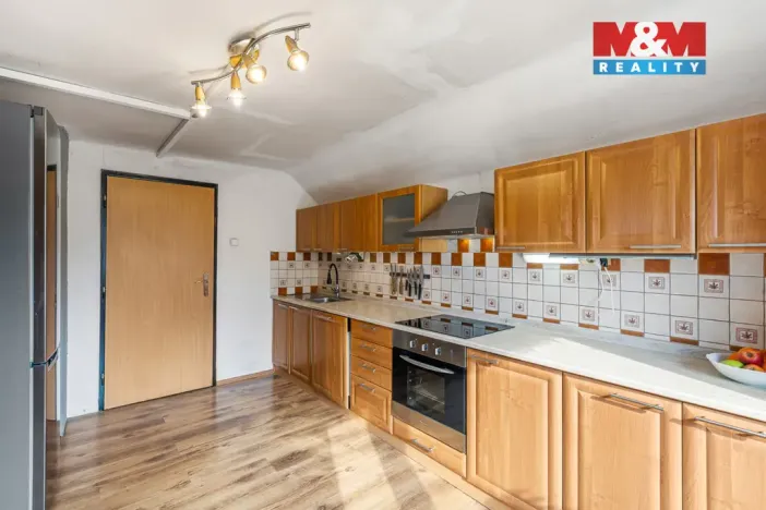 Prodej rodinného domu, Doksy, Školní, 170 m2