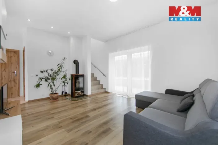 Pronájem rodinného domu, Tetín, 82 m2