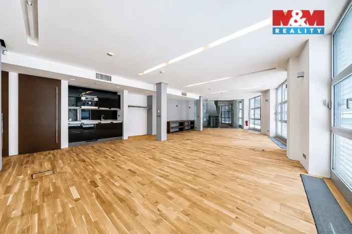 Pronájem kanceláře, Olomouc, Horní náměstí, 649 m2