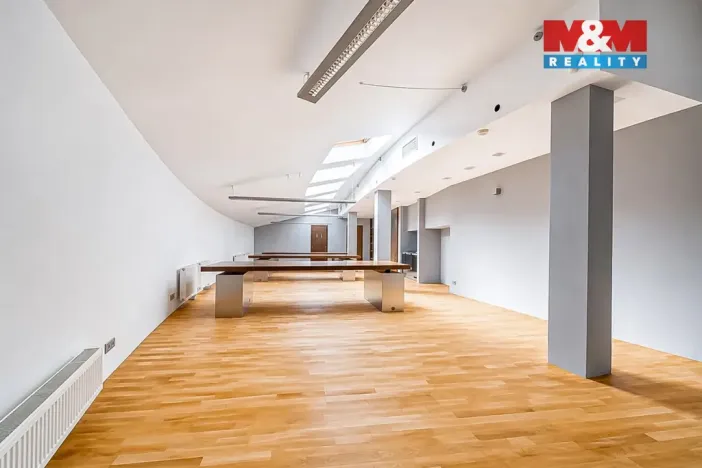 Pronájem kanceláře, Olomouc, Horní náměstí, 649 m2