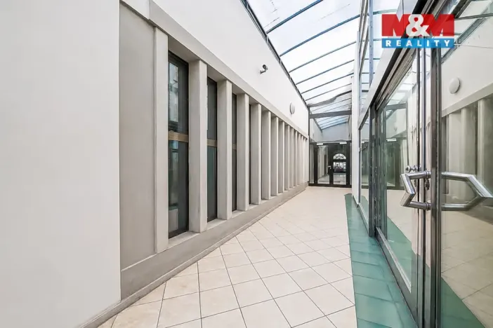 Pronájem kanceláře, Olomouc, Horní náměstí, 649 m2