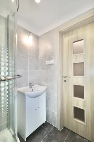 Prodej bytu 1+1, Teplice, Ruská, 30 m2