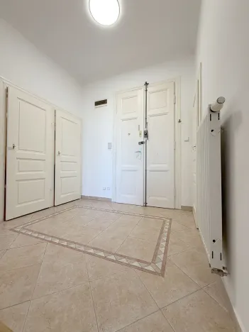 Pronájem bytu 1+1, Praha, Vinohradská, 52 m2