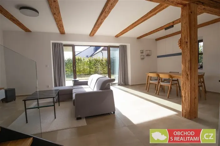 Pronájem rodinného domu, Dubany, 165 m2