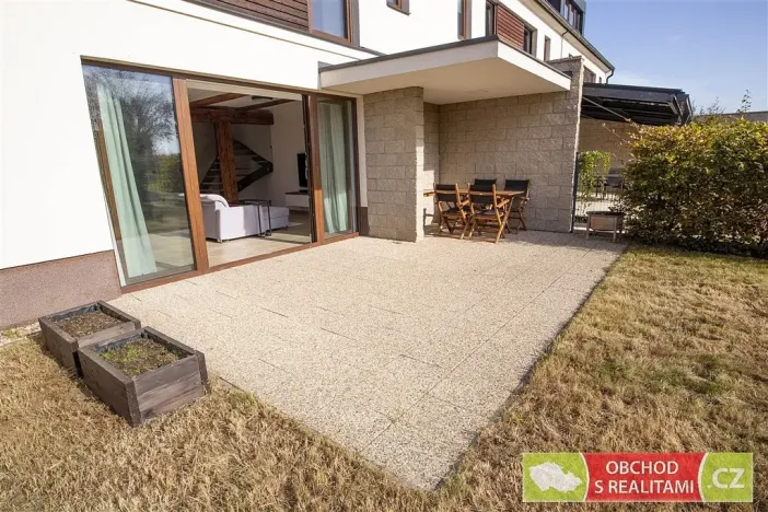 Pronájem rodinného domu, Dubany, 165 m2