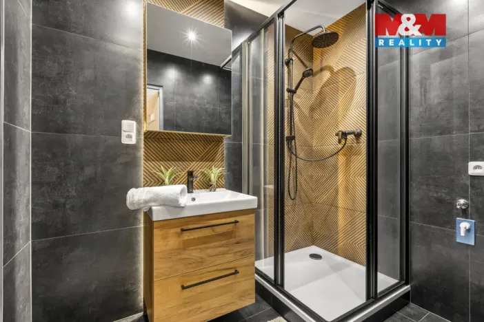 Prodej bytu 3+1, Hradec Králové - Slezské Předměstí, Severní, 62 m2