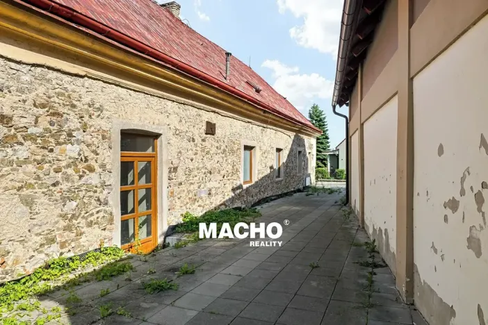 Prodej rodinného domu, Řitka, Na návsi, 286 m2