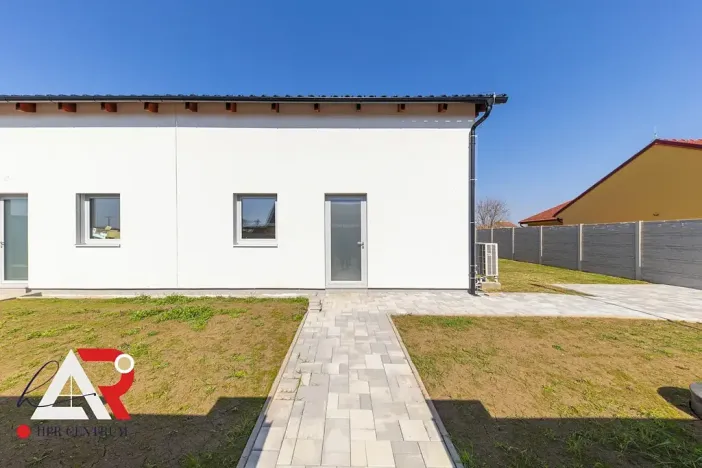 Prodej rodinného domu, Žabčice, 142 m2