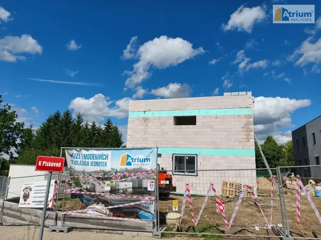 Prodej bytu 4+kk, Strančice, 93 m2