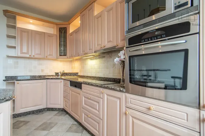 Pronájem bytu 3+1, Praha - Hlubočepy, Högerova, 100 m2