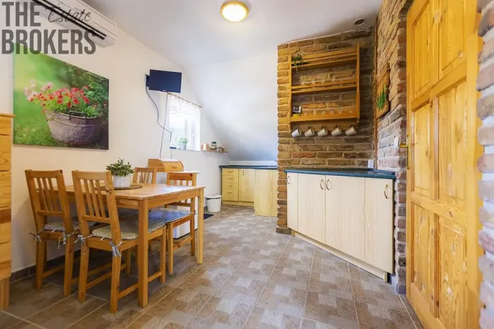 Prodej ubytování, Březí, 157 m2
