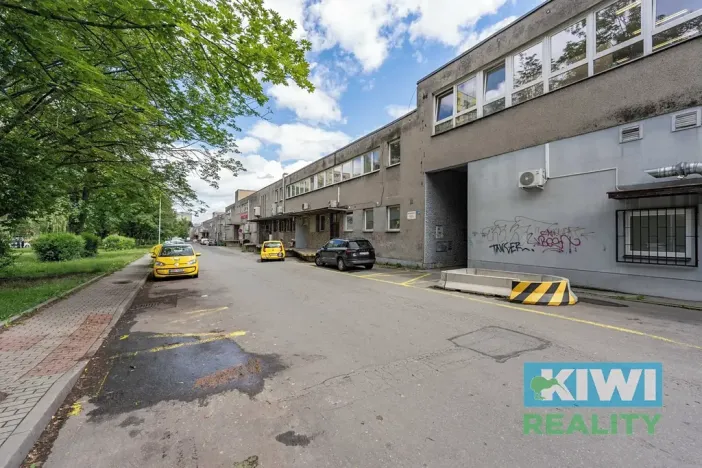 Pronájem obchodního prostoru, Ostrava, Výškovická, 81 m2