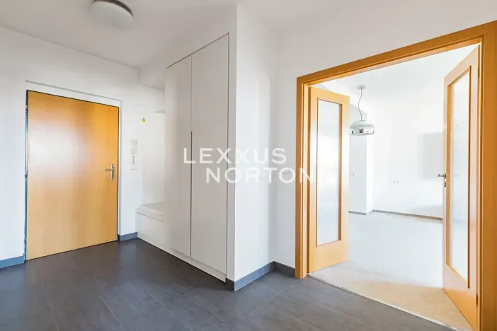 Pronájem bytu 3+kk, Praha - Libeň, Krejčího, 73 m2