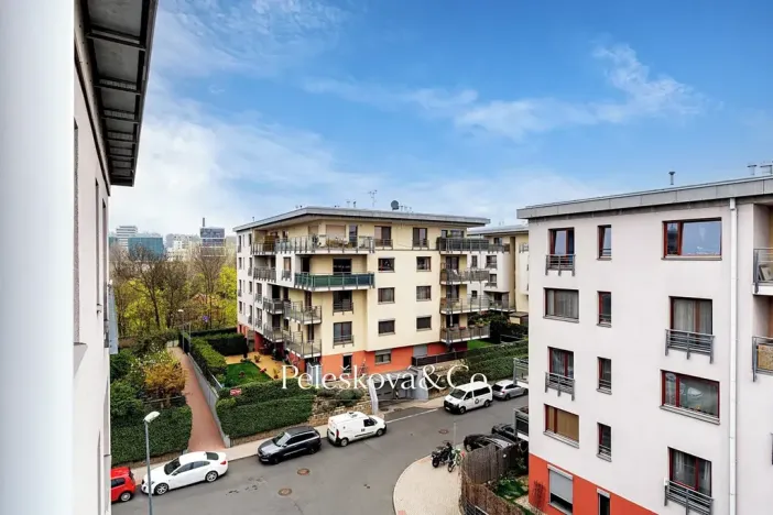 Pronájem bytu 2+kk, Praha - Vysočany, Jana Přibíka, 62 m2
