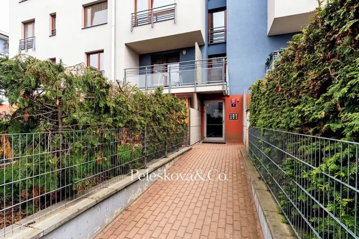 Pronájem bytu 2+kk, Praha - Vysočany, Jana Přibíka, 62 m2
