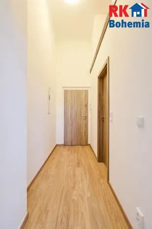Pronájem bytu 1+kk, Český Brod, nám. Arnošta z Pardubic, 40 m2