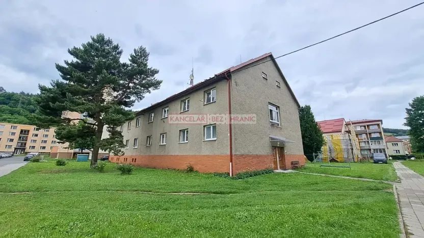 Pronájem bytu 1+1, Vsetín, Na Hrázi, 35 m2