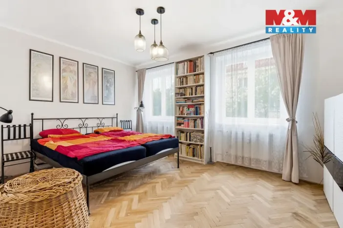 Prodej bytu 2+1, Praha - Žižkov, Jeseniova, 74 m2