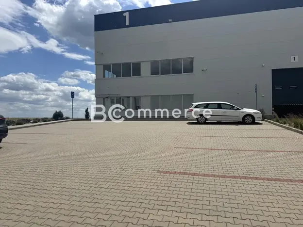 Pronájem kanceláře, Brno, Letiště Brno-Tuřany, 300 m2