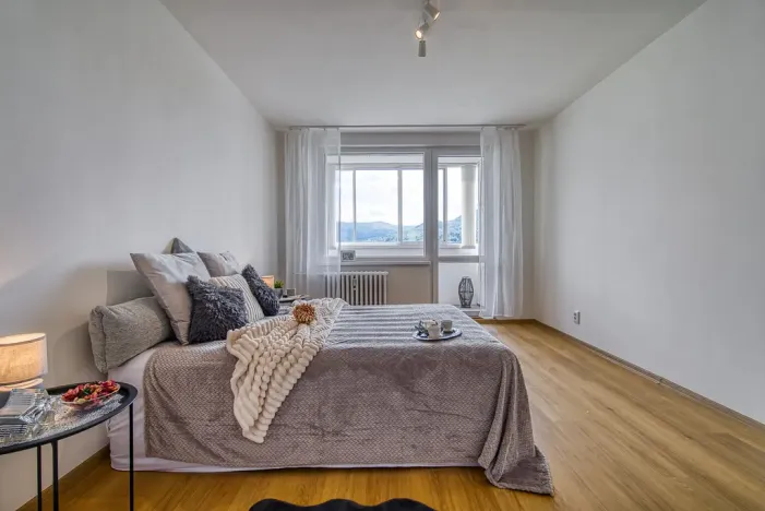 Pronájem bytu 2+1, Klášterec nad Ohří - Miřetice u Klášterce nad Ohří, Jana Ámose Komenského, 60 m2