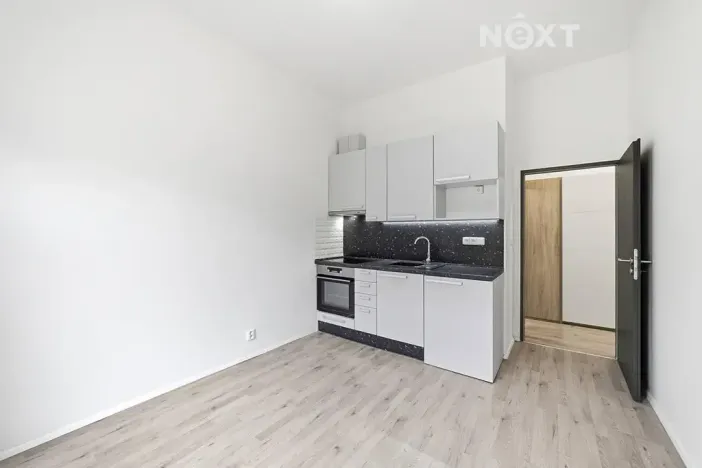 Prodej bytu 2+kk, Praha - Libeň, V zahradách, 39 m2
