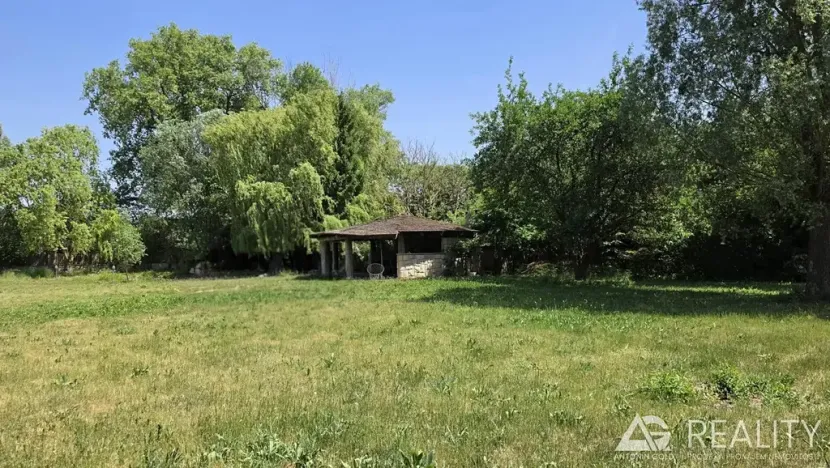 Prodej zemědělského objektu, Úžice, 5128 m2