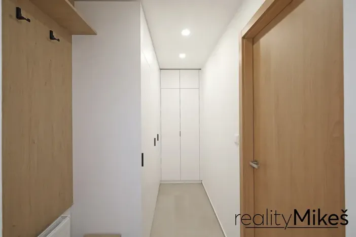 Pronájem bytu 2+kk, Liberec, Šafaříkova, 57 m2