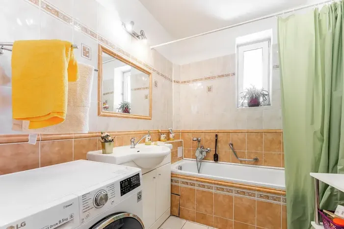 Prodej bytu 4+1, Teplice, Vítězslava Hálka, 115 m2