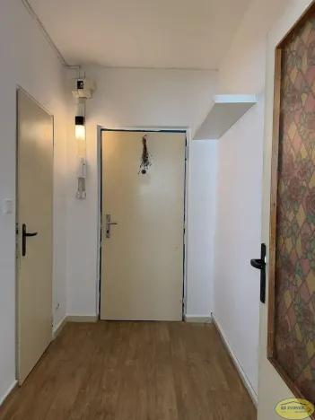 Pronájem bytu 1+1, Kroměříž, Velehradská, 34 m2
