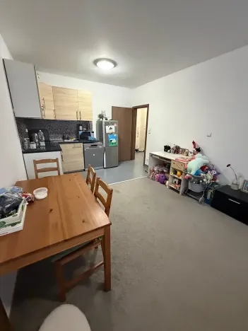 Pronájem bytu 2+kk, Praha - Střížkov, Makedonská, 55 m2