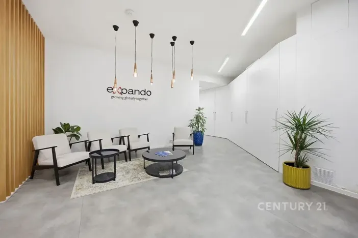 Pronájem kanceláře, Praha - Smíchov, Na Zatlance, 232 m2
