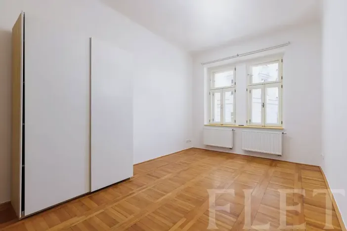 Pronájem bytu 1+1, Praha - Holešovice, Kamenická, 40 m2