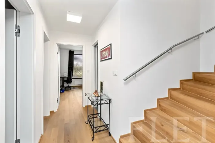 Pronájem rodinného domu, Praha - Jinonice, Nyklíčkova, 217 m2