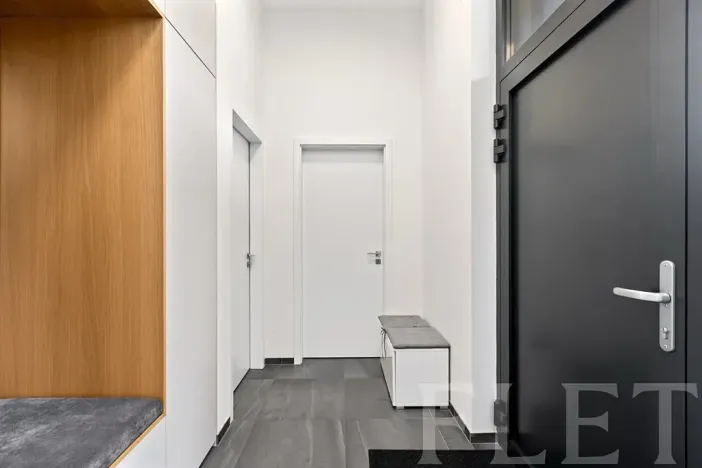 Pronájem rodinného domu, Praha - Jinonice, Nyklíčkova, 217 m2