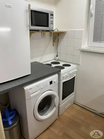 Pronájem bytu 1+kk, Praha, Podolská, 30 m2
