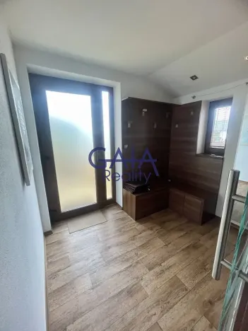 Pronájem rodinného domu, Vlkoš, 200 m2