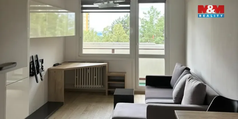 Pronájem bytu 2+kk, Praha - Kobylisy, Třeboradická, 45 m2