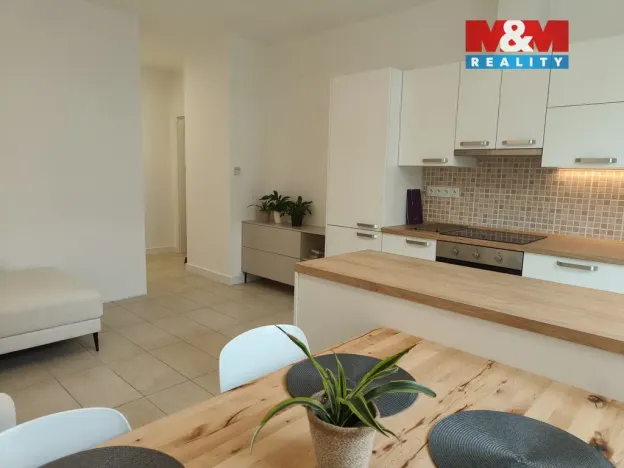 Prodej bytu 3+kk, Janovice nad Úhlavou, Rozvojová zóna, 77 m2