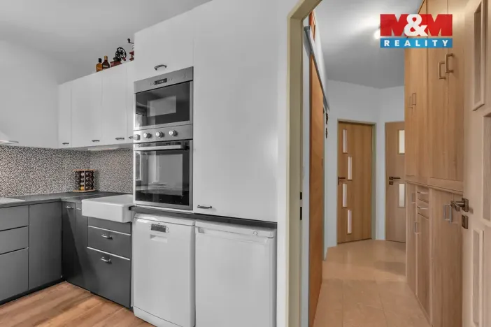 Prodej bytu 3+kk, Luštěnice - Zelená, Lesní, 61 m2